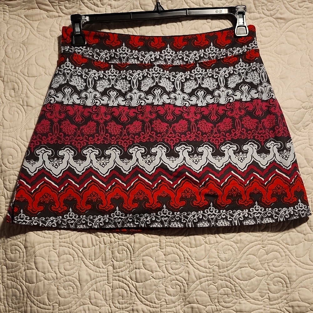 Tranquility by Colorado Clothing Red and Black Patterned Mini Skirt